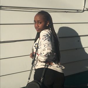 Meet your Posher, Ashley